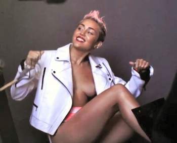 Miley Cyrus_Update-l2jt8gos5i.jpg